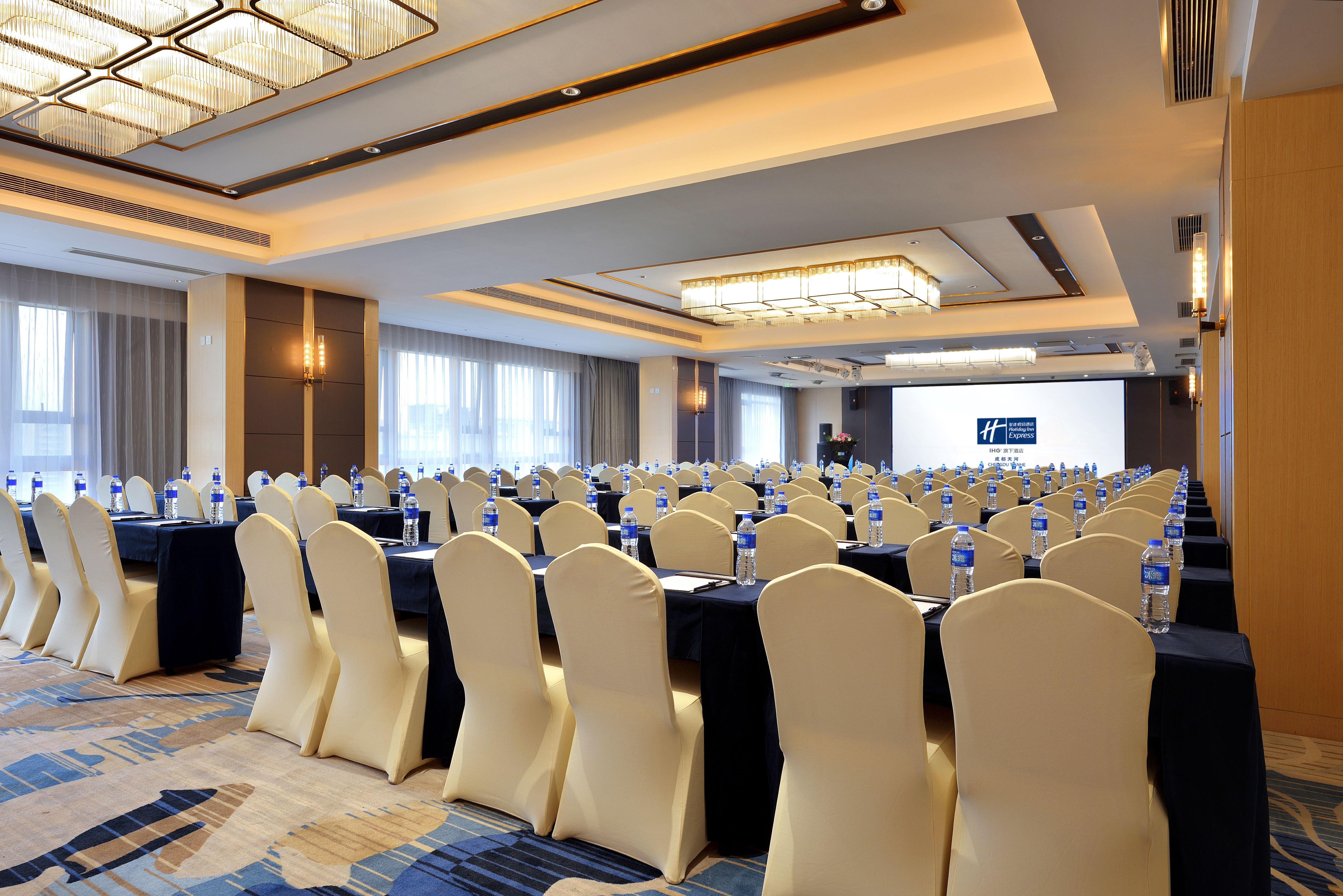 Holiday Inn Express Chengdu Tianhe By Ihg Pixian Ngoại thất bức ảnh